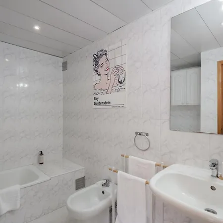 Da Silva Retreat With Terrace