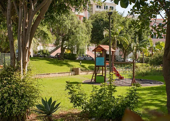 Da Silva By An Island Funchal (Madeira)